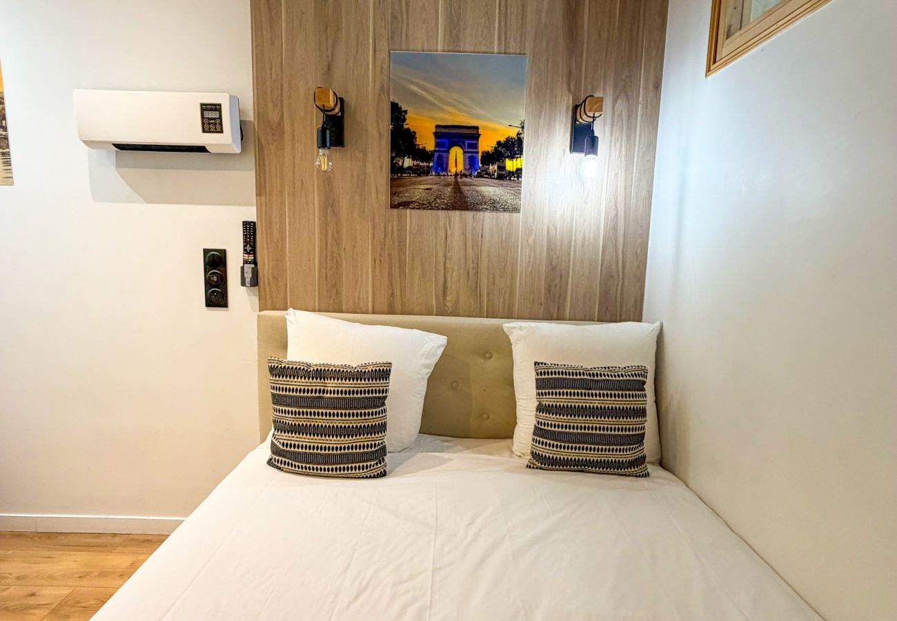 Ferienwohnung in Paris - 103 B- 21 Montmartre 4D