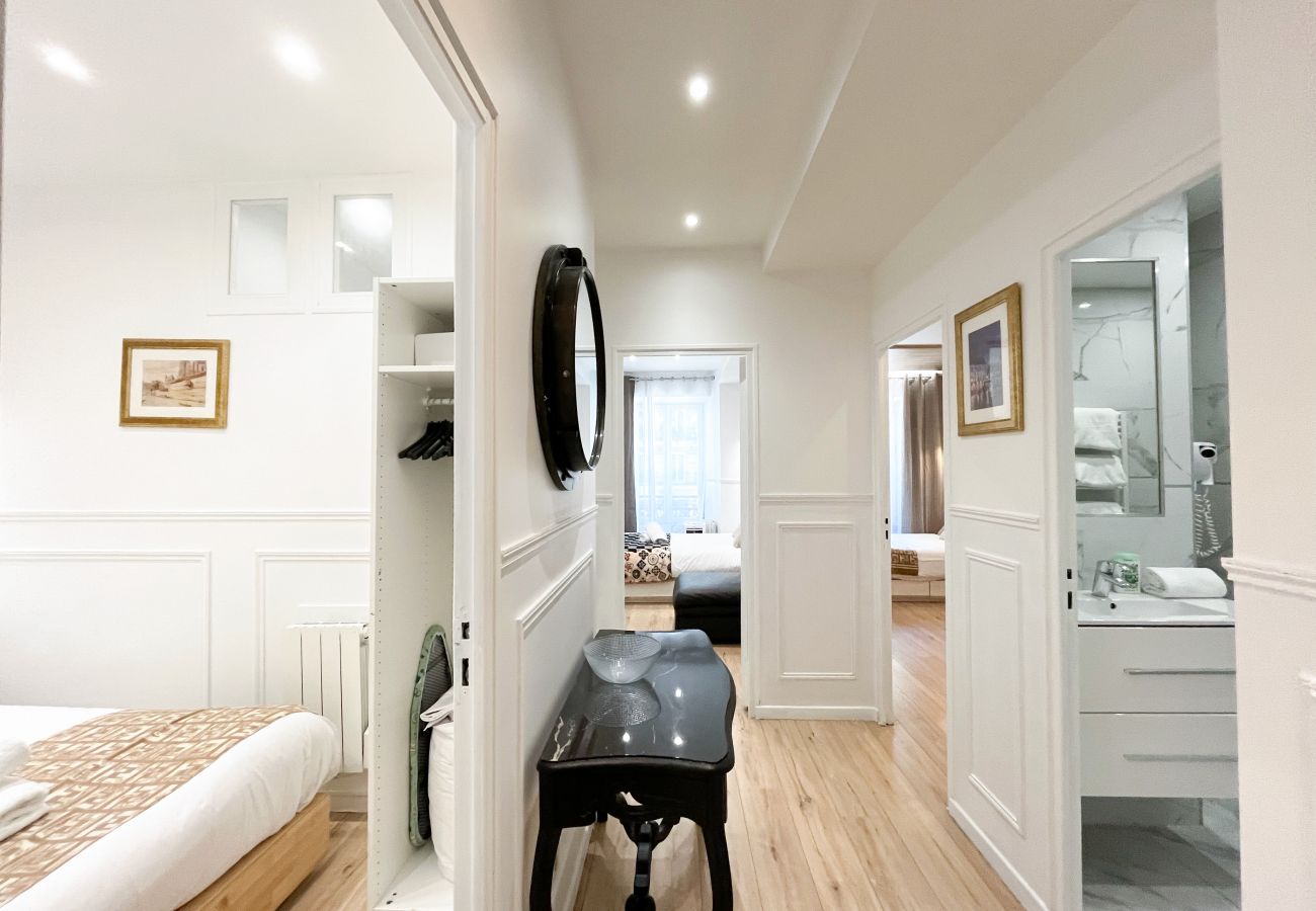 Ferienwohnung in Paris - 81 B  - Paris Luxe Sebastopol