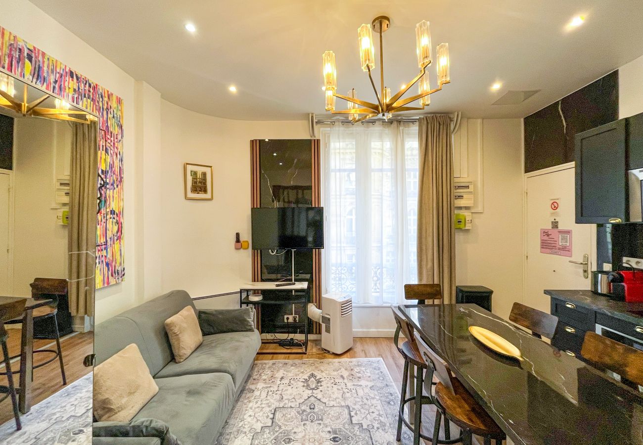 Ferienwohnung in Paris - 90 - Lagerfeld