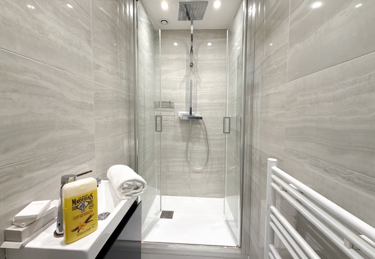 Ferienwohnung in Paris - 102 A- 21 Montmartre 4F