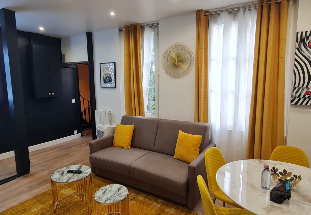 Ferienwohnung in Paris - 158 B - Vuitton 210 Saint Denis