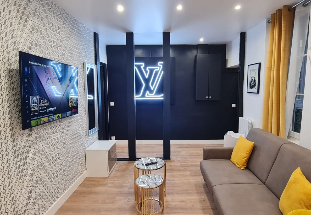 Ferienwohnung in Paris - 158 B - Vuitton 210 Saint Denis