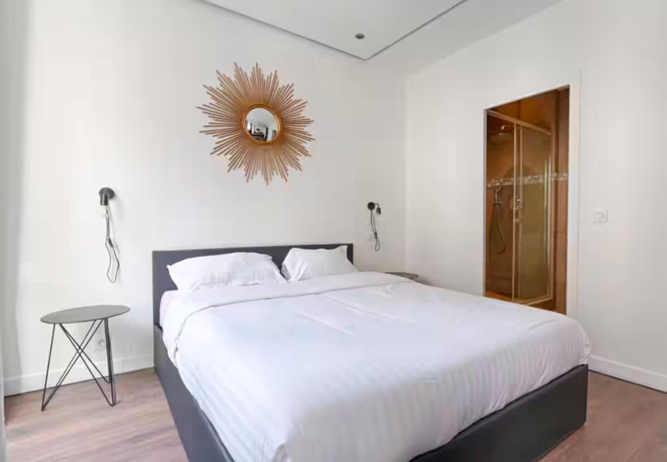 Studio in Paris - 203 - 249 Saint Denis