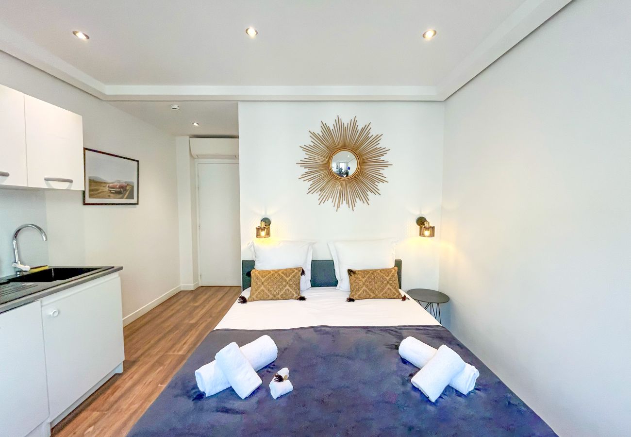 Studio in Paris - 205 - 249 Saint Denis