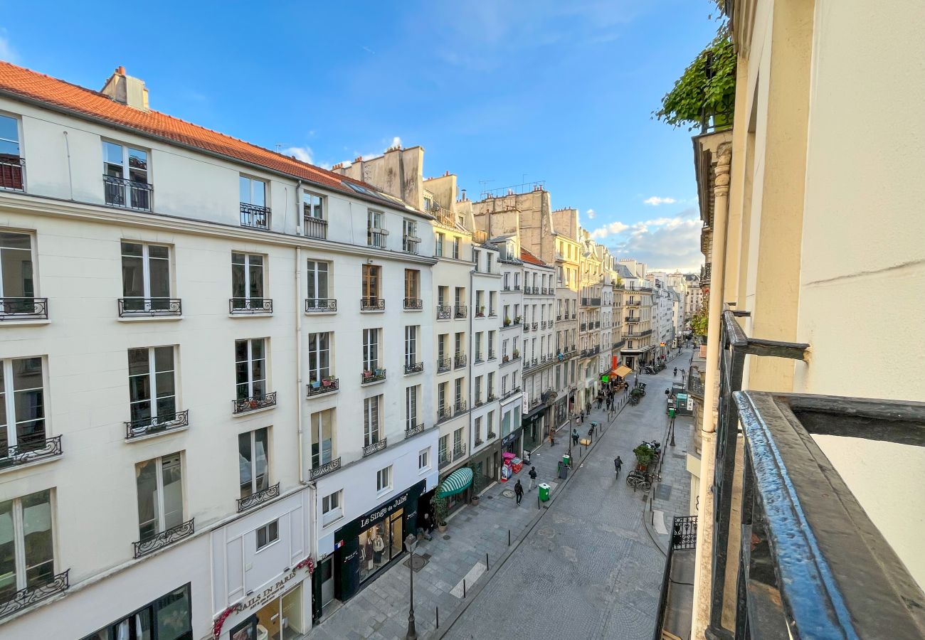 Studio in Paris - 208 - 249 Saint Denis