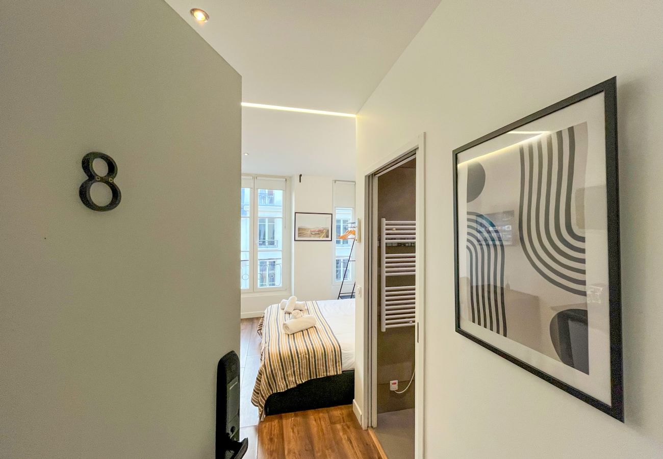 Studio in Paris - 208 - 249 Saint Denis