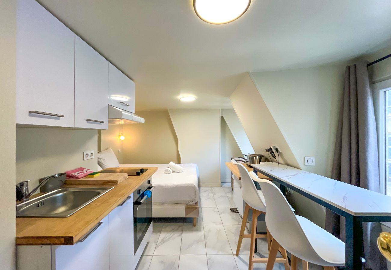 Studio in Paris - 151 - Faubourg B6