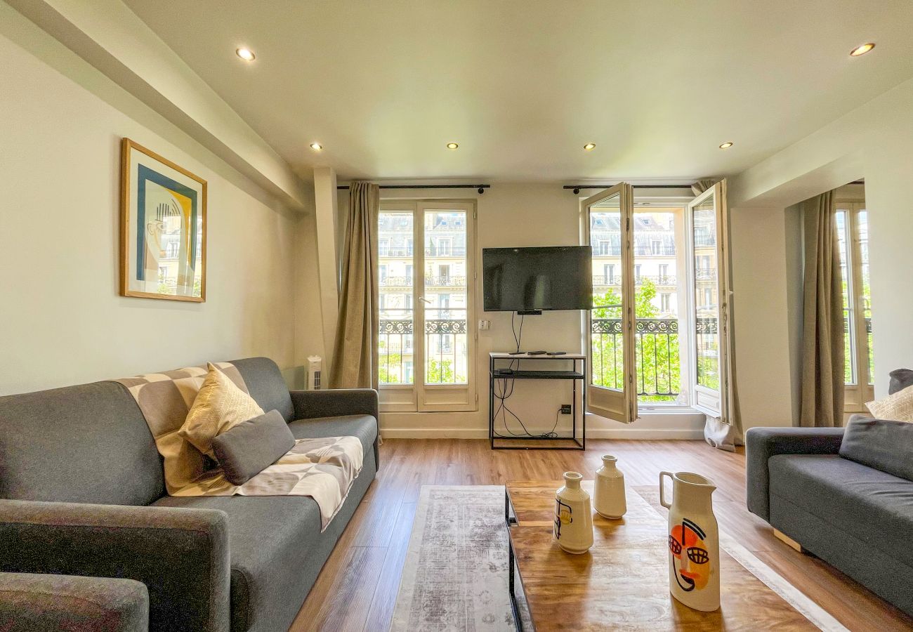Appartement in Parijs - 102 B- 21 Montmartre 4F
