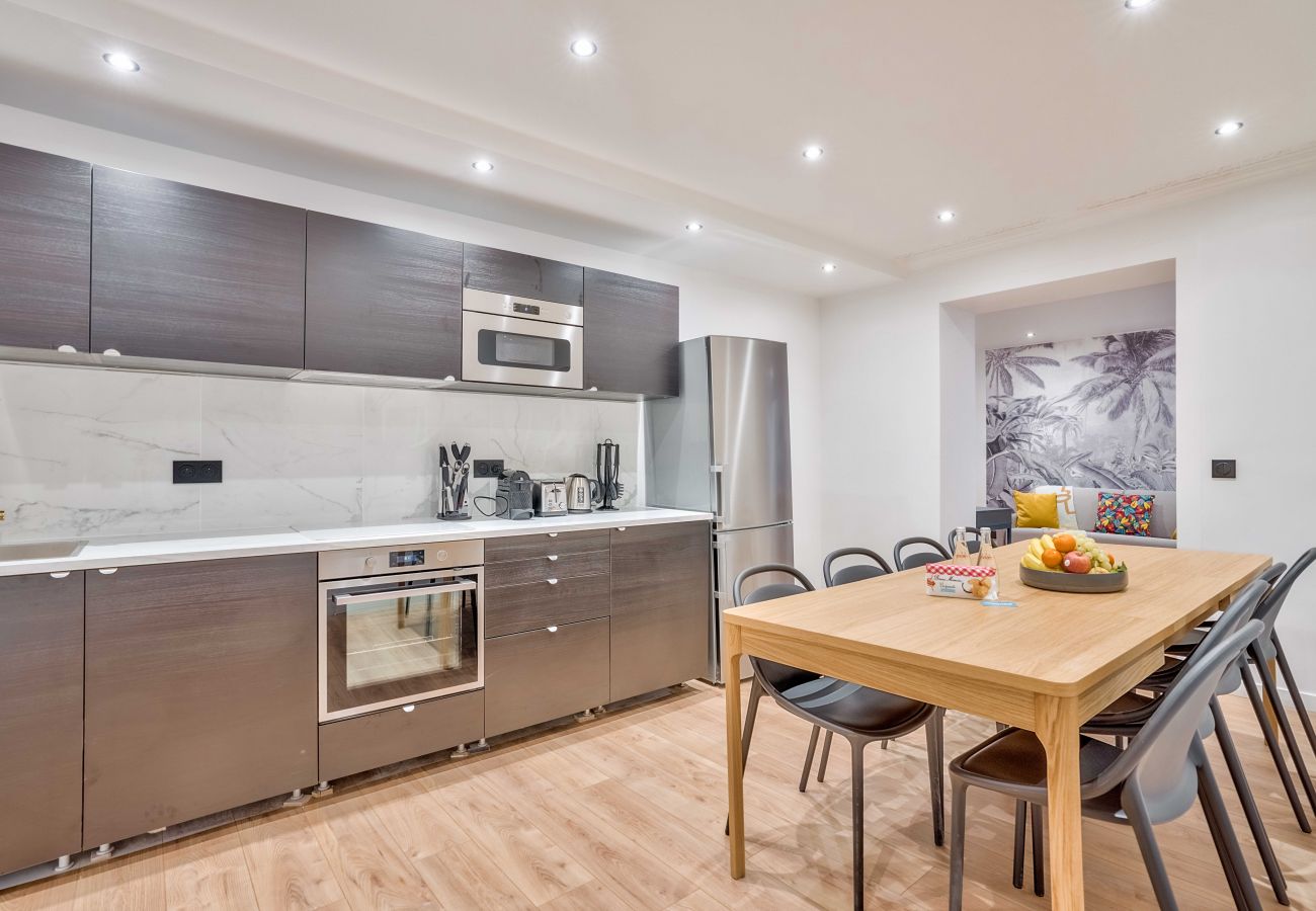 Appartement in Parijs - 103 B- 21 Montmartre 4D