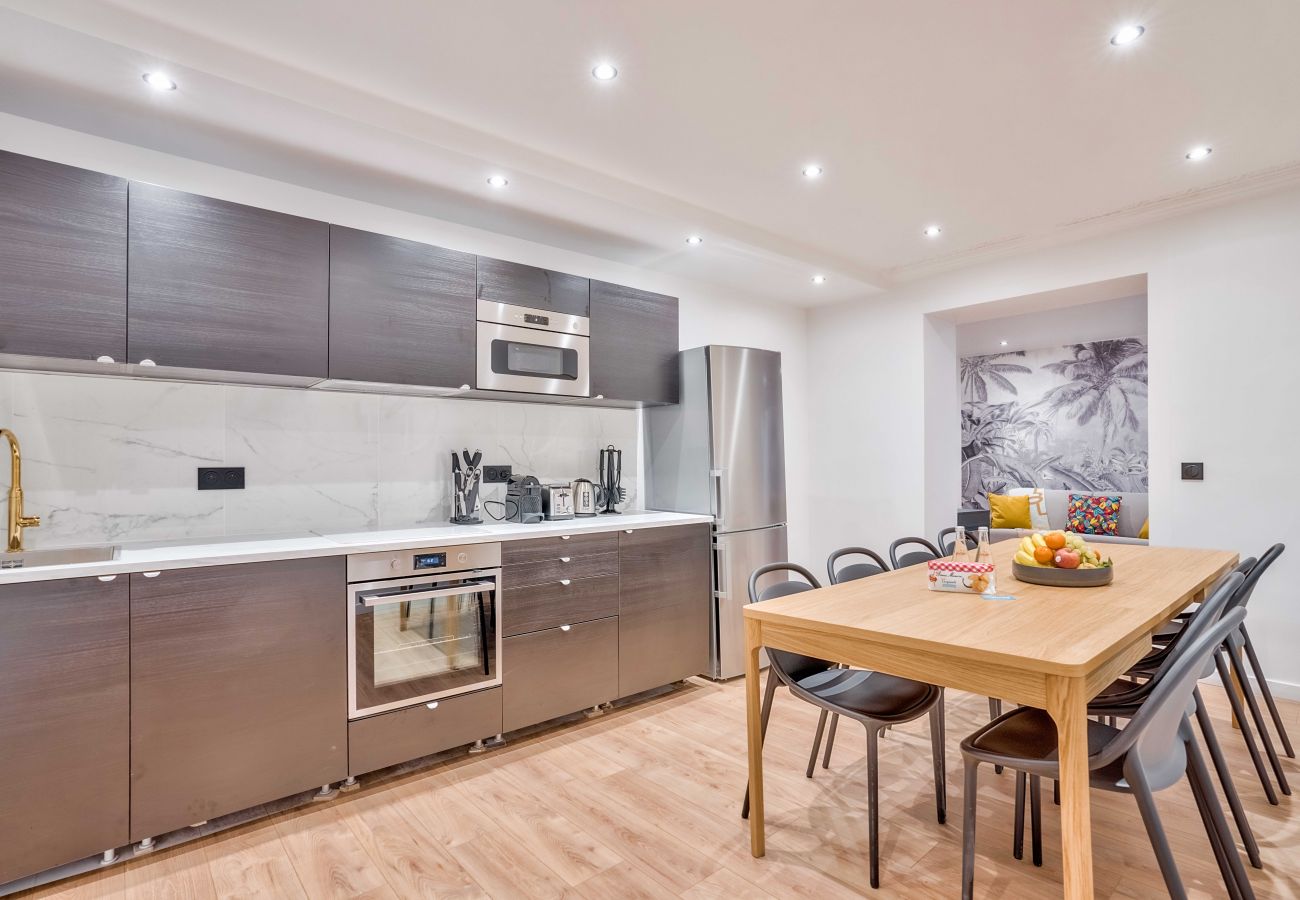 Appartement in Parijs - 103 B- 21 Montmartre 4D