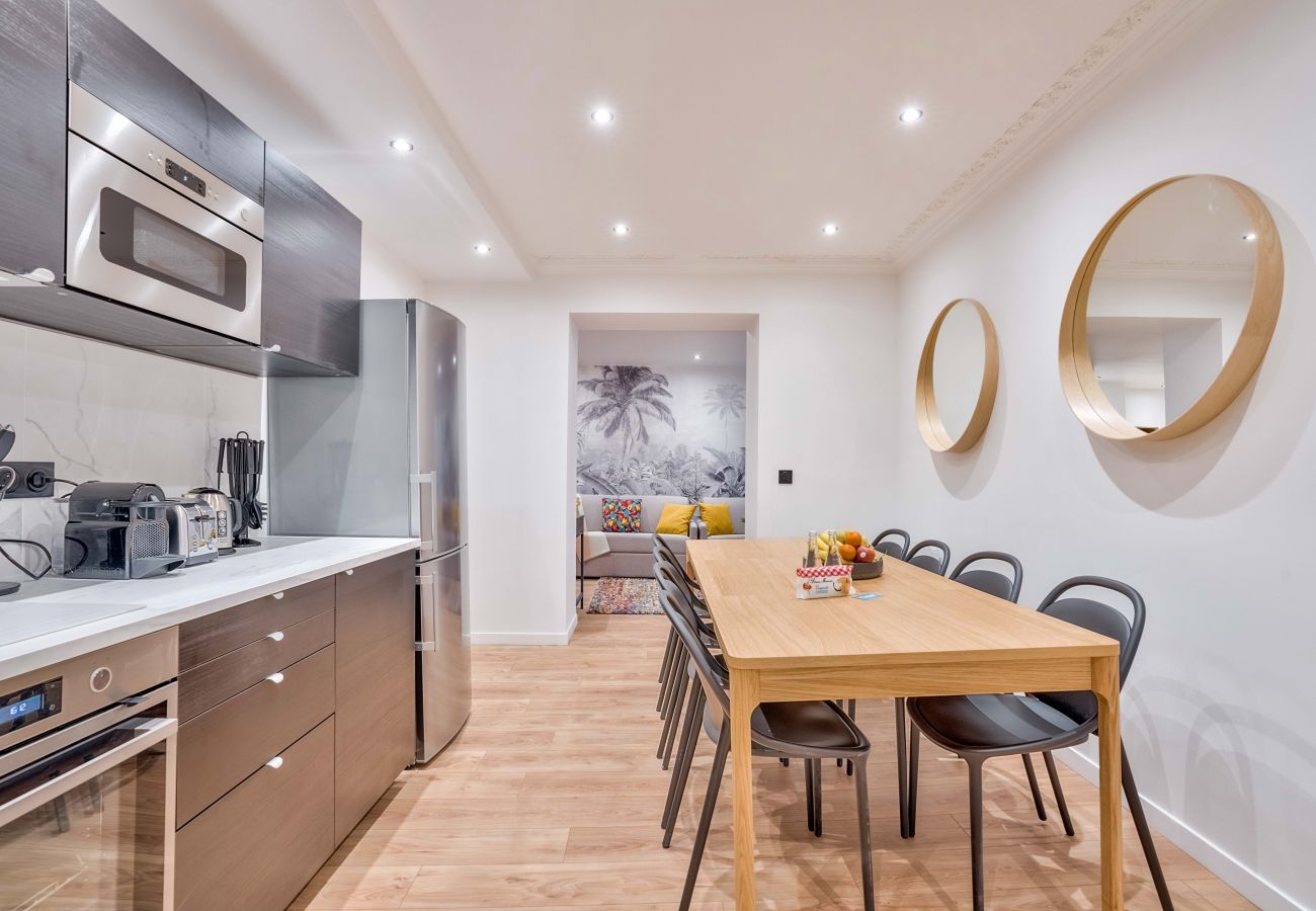 Appartement in Parijs - 103 B- 21 Montmartre 4D