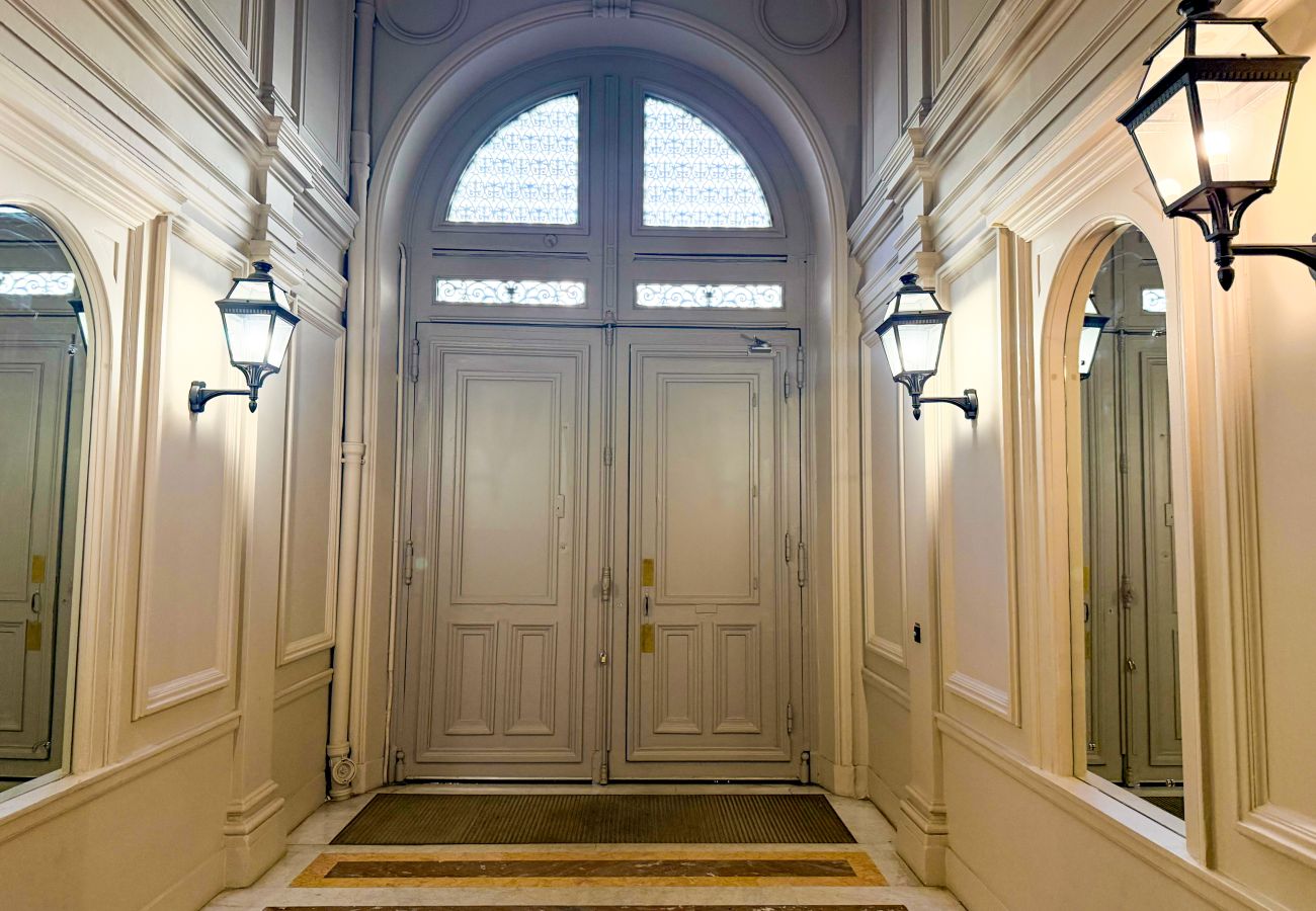 Appartement in Parijs - 103 B- 21 Montmartre 4D