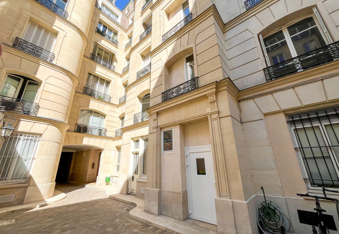 Appartement in Parijs - 90 - Lagerfeld