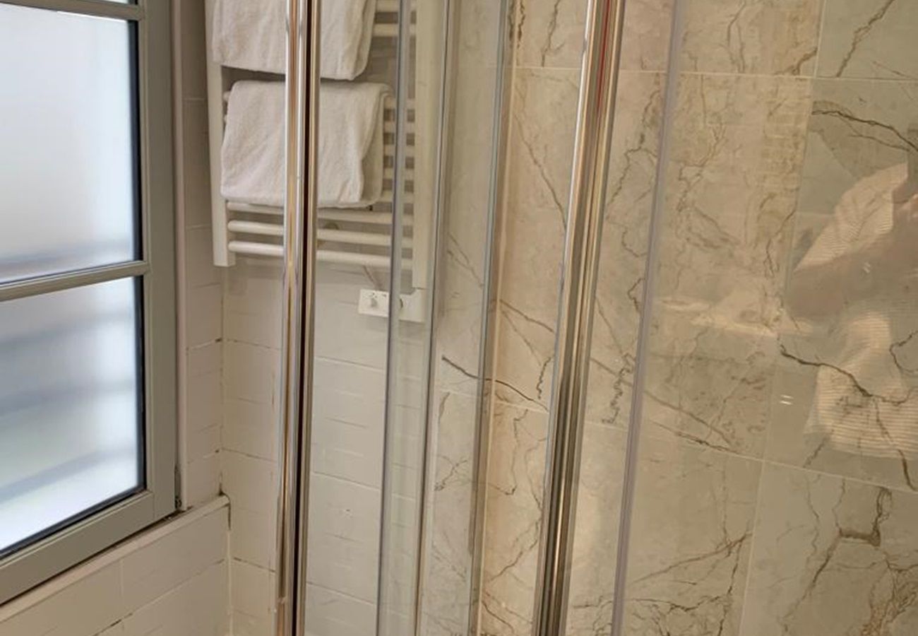 Appartement in Parijs - 42  - Game of Thrones in Paris