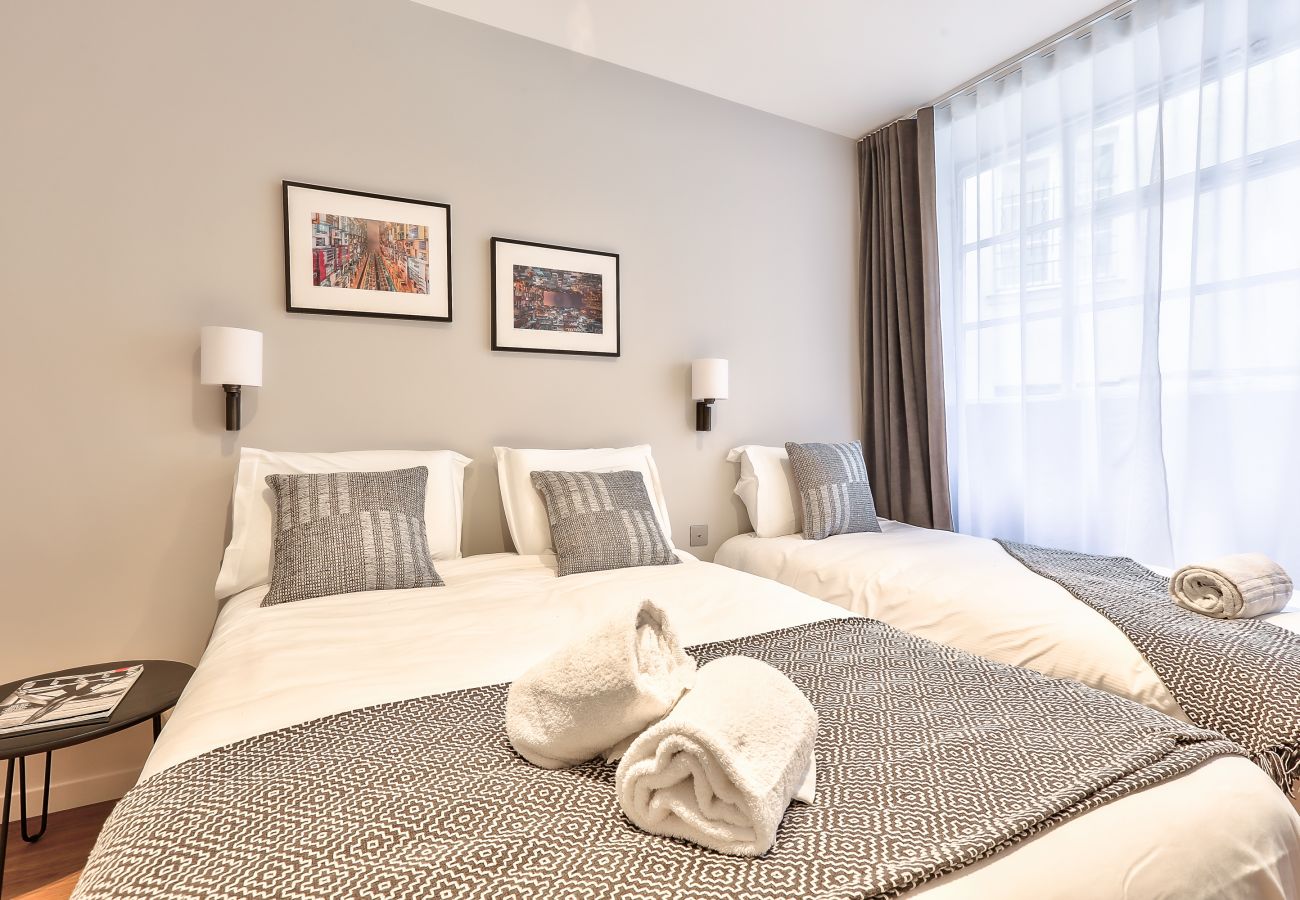 Appartement in Parijs - 122 A - Palestro 1DG