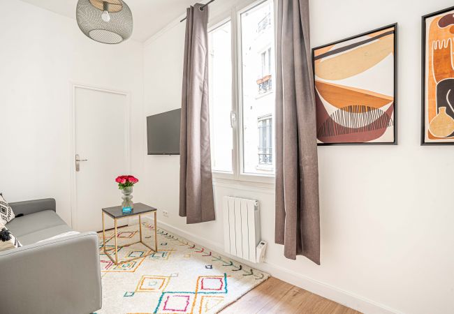  in Paris - 146 - Faubourg B1