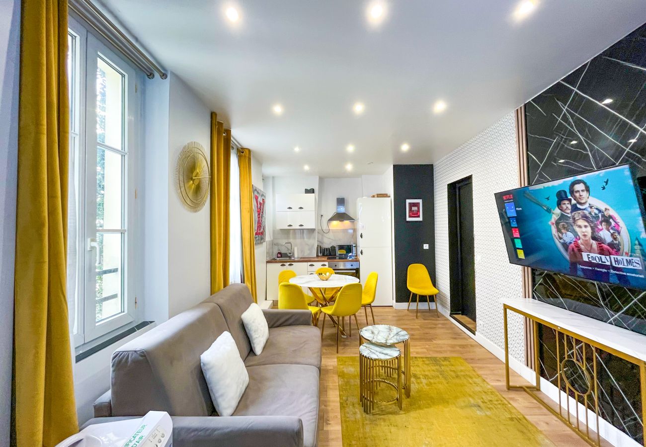 Appartement in Parijs - 158 A - Vuitton 210 Saint Denis