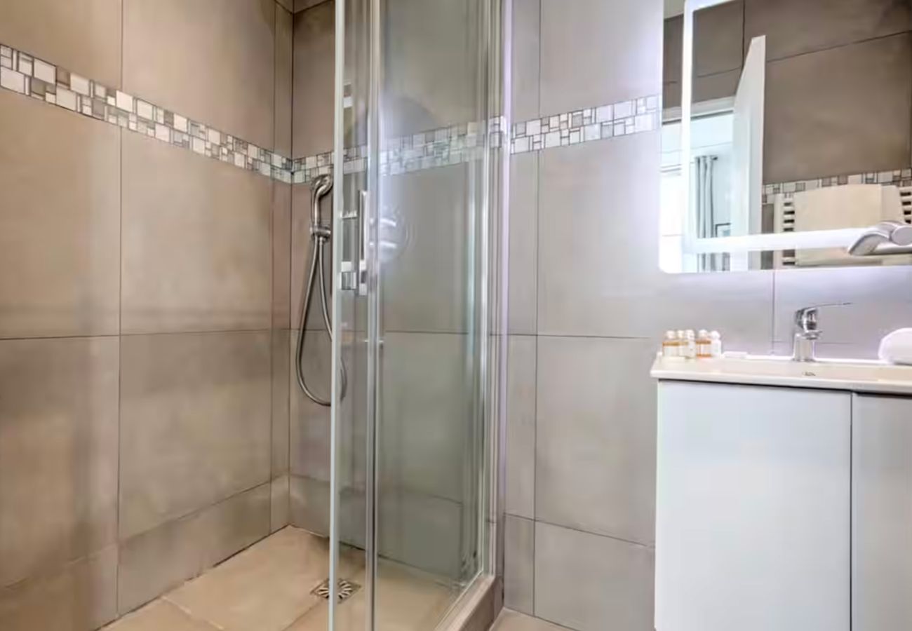 Studio in Parijs - 203 - 249 Saint Denis