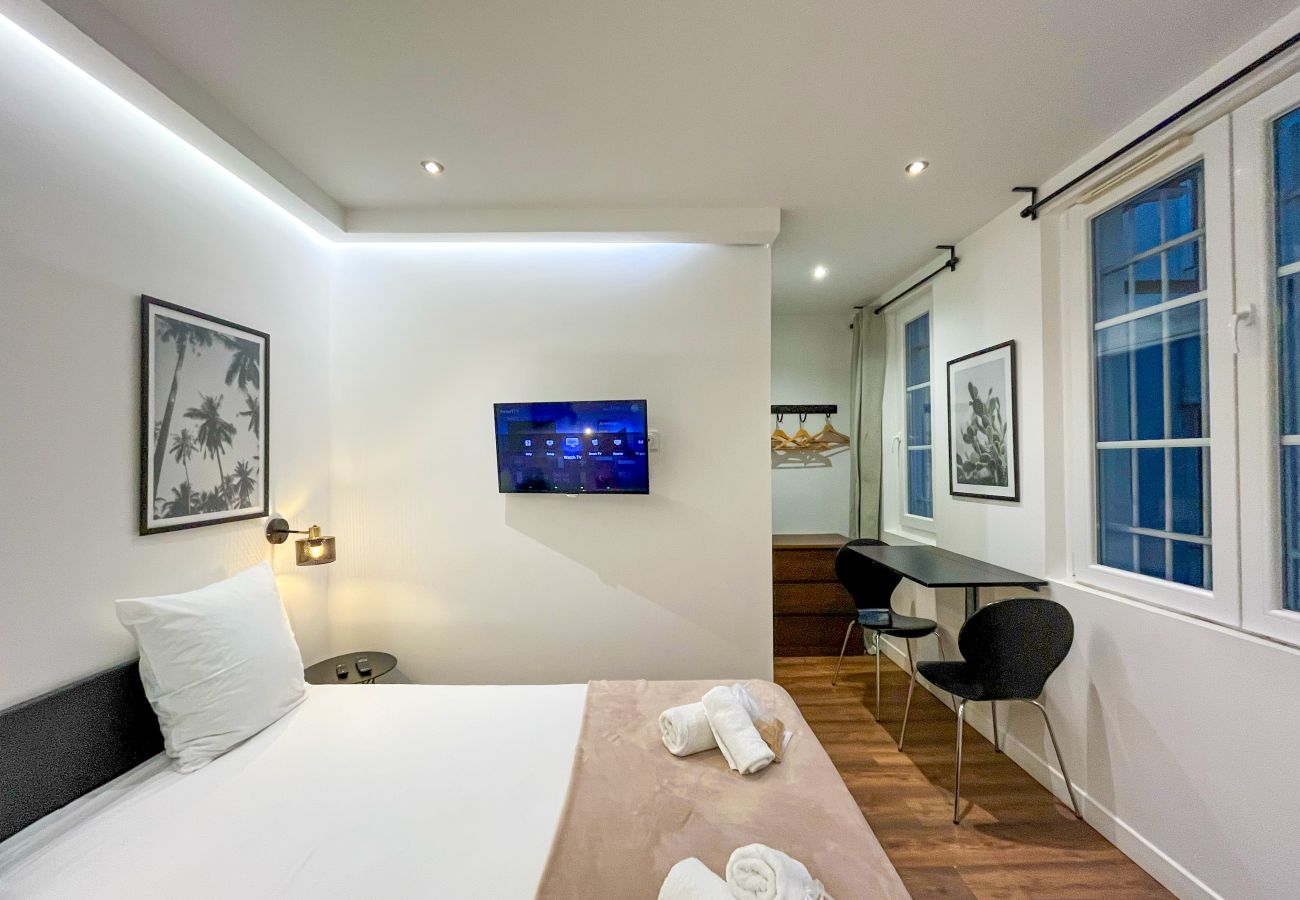 Studio in Parijs - 204 - 249 Saint Denis