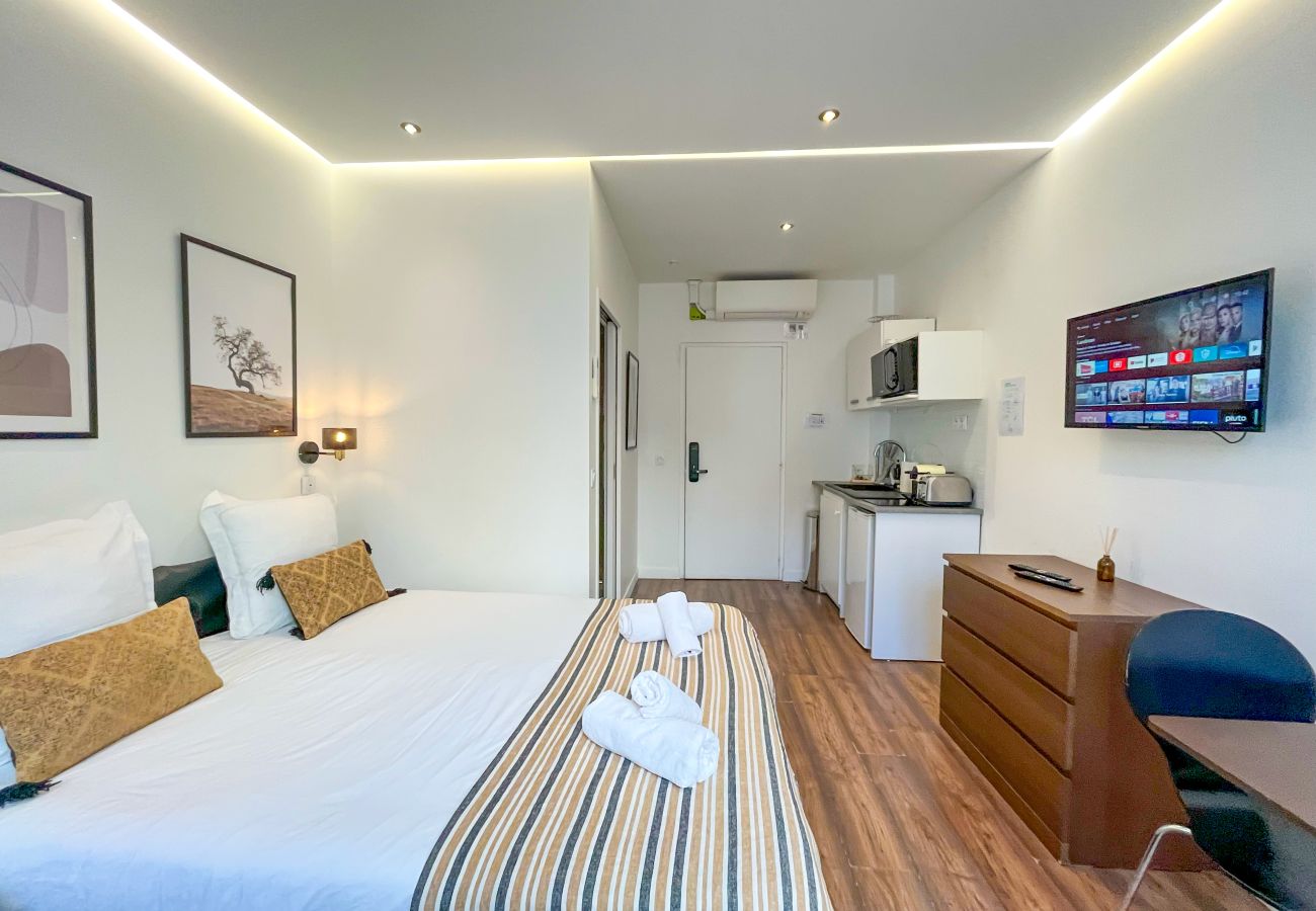 Studio in Parijs - 208 - 249 Saint Denis