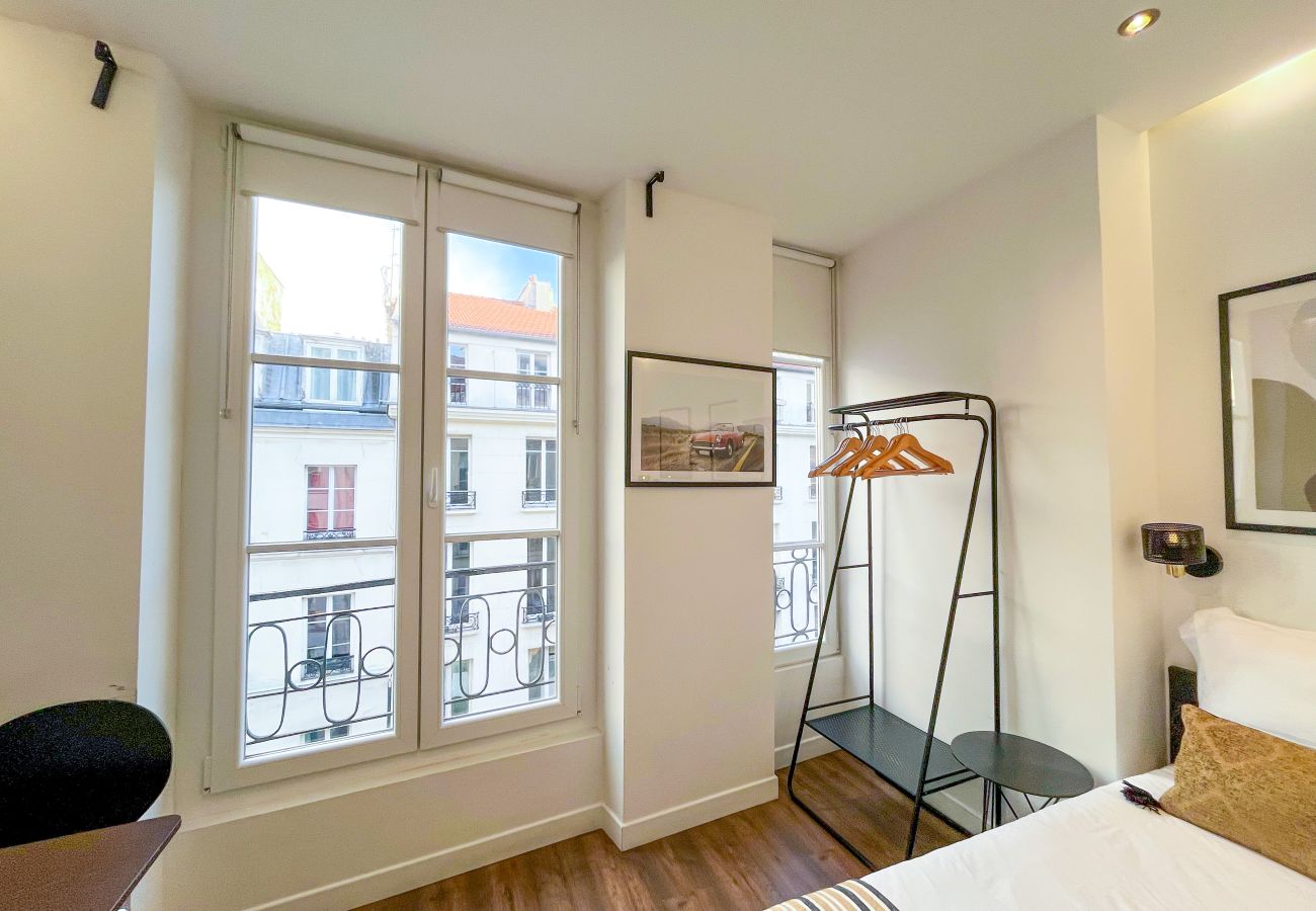 Studio in Parijs - 208 - 249 Saint Denis