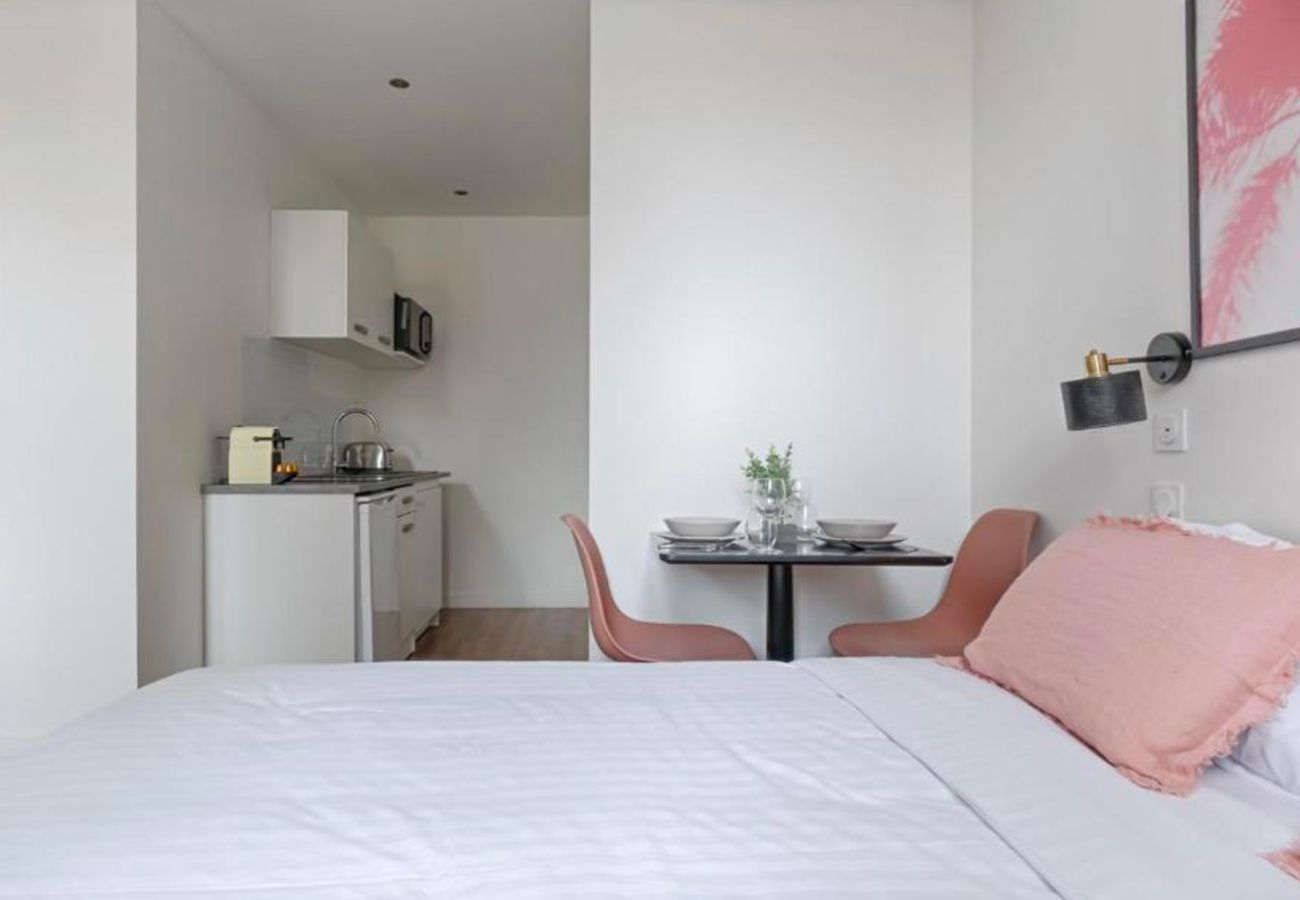 Studio in Parijs - 210 - 249 Saint Denis