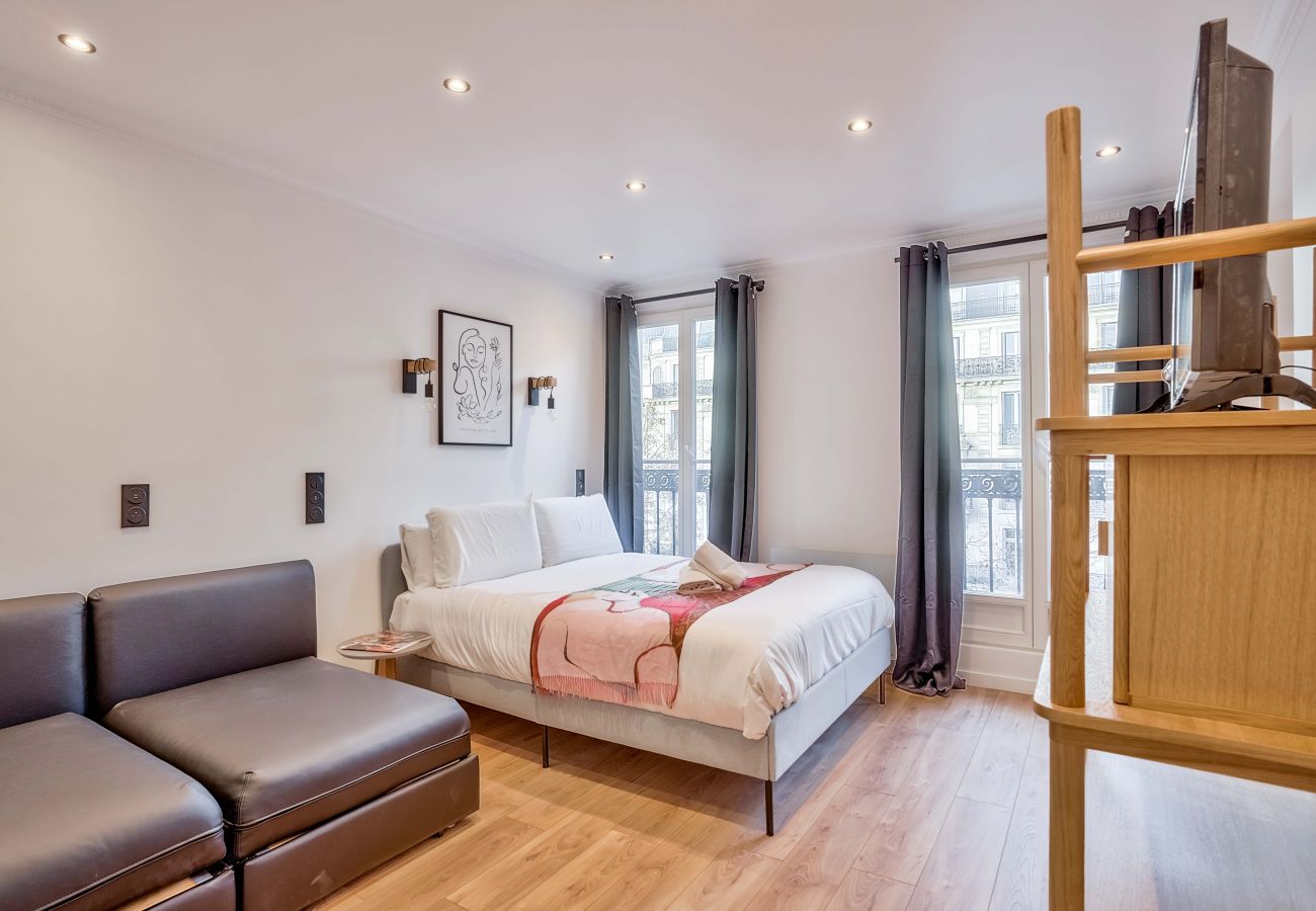 Apartamento en París - 102 B- 21 Montmartre 4F