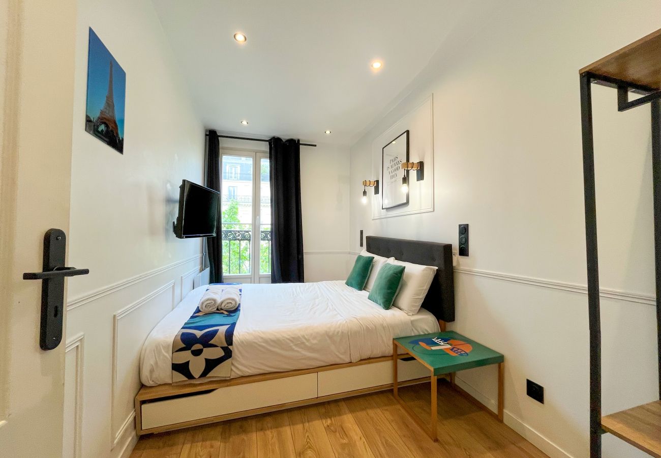 Apartamento en París - 102 B- 21 Montmartre 4F