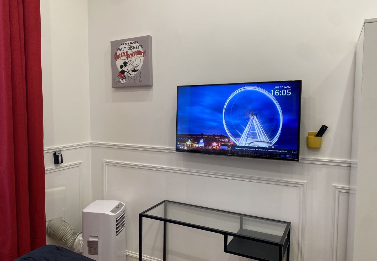 Apartamento en París - 72 A - Mermoz Mickey Mouse