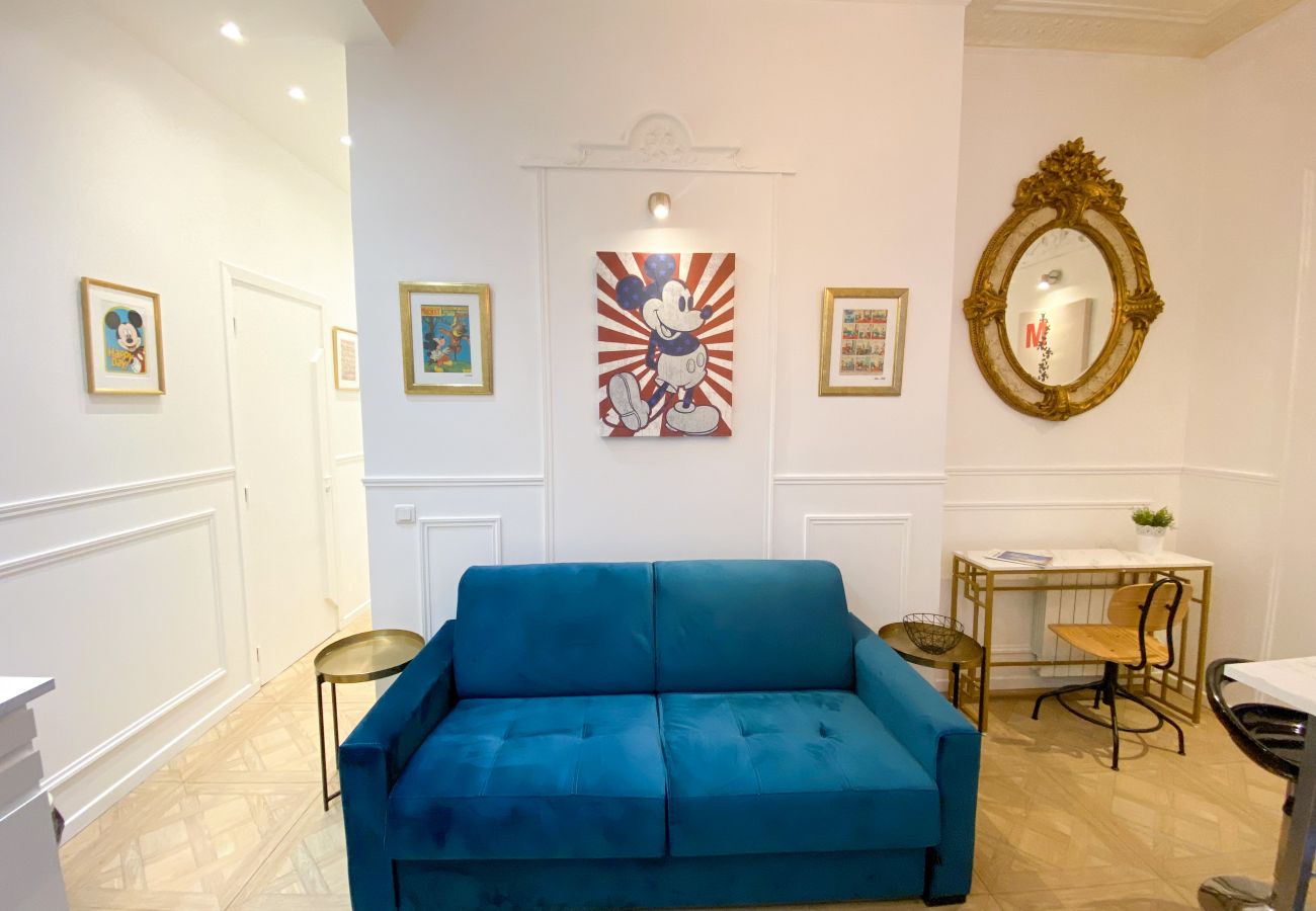 Apartamento en París - 72 A - Mermoz Mickey Mouse