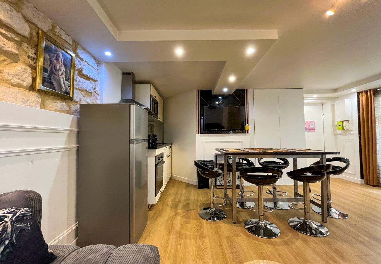 Apartamento en París - 42 B - Game of thrones in Paris
