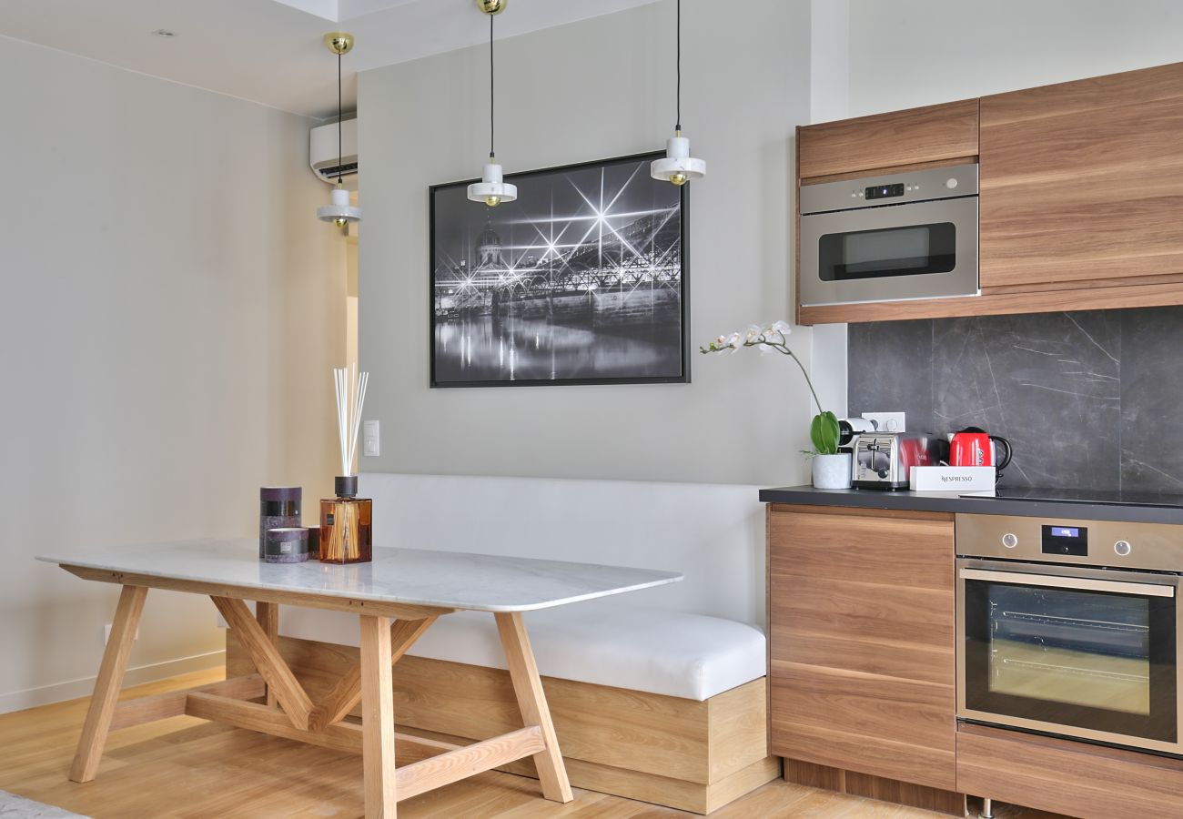 Appartamento a Parigi - 70 B - 9 Apolline