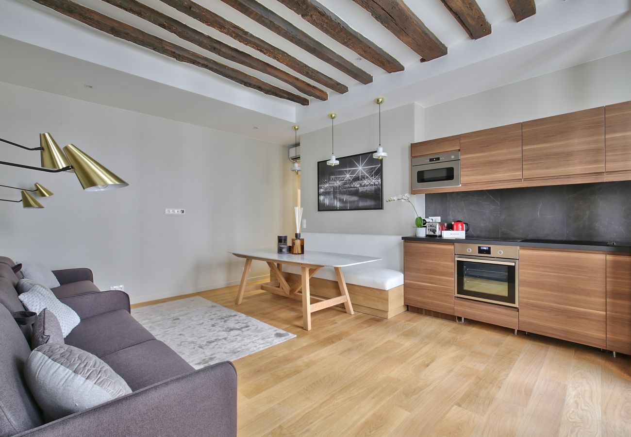 Appartamento a Parigi - 70 B - 9 Apolline