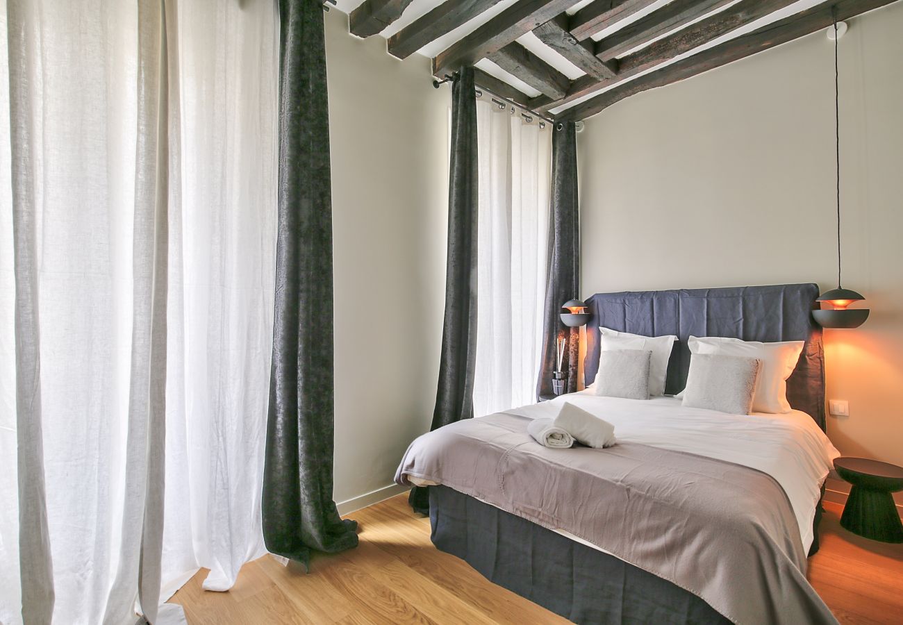 Appartamento a Parigi - 70 B - 9 Apolline
