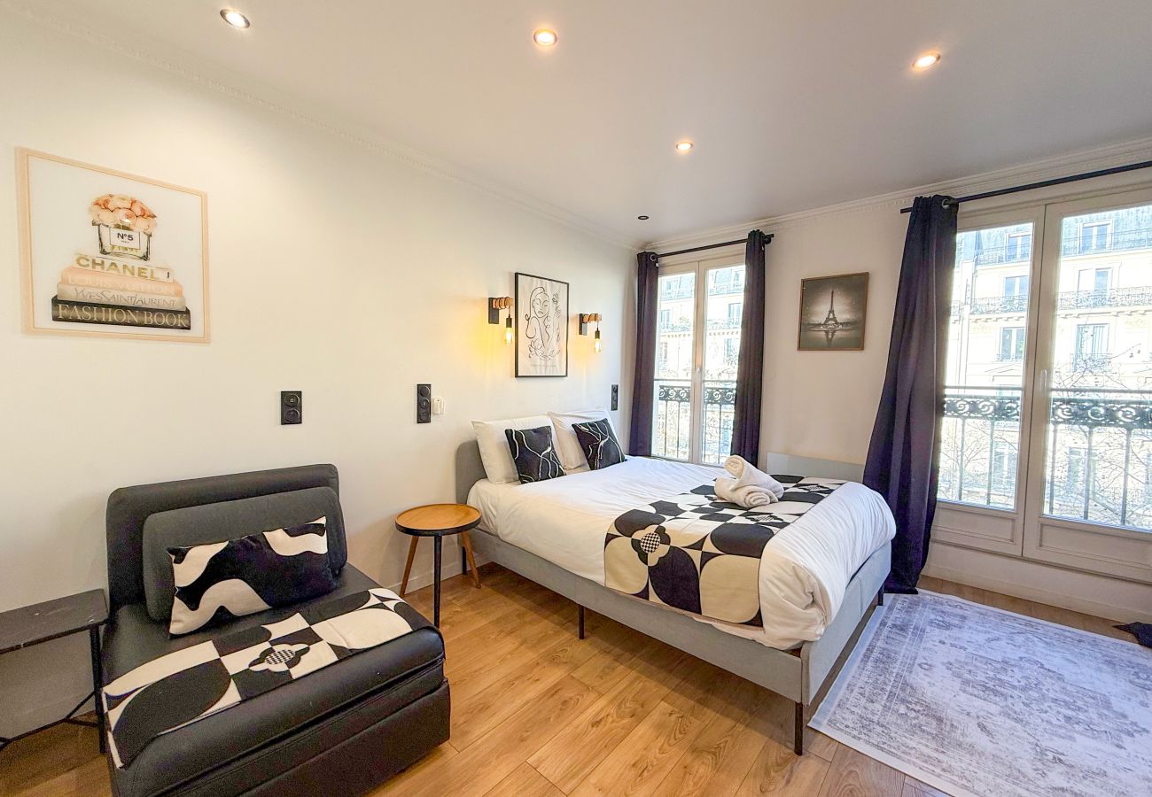 Appartamento a Parigi - 102 B- 21 Montmartre 4F