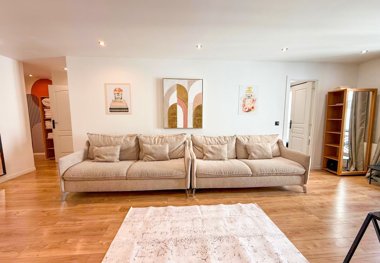 Appartamento a Parigi - 103 B- 21 Montmartre 4D