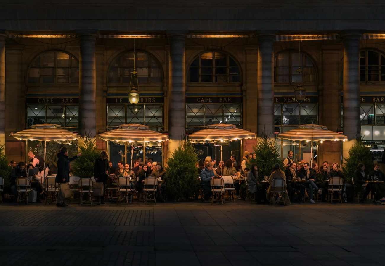 Appartamento a Parigi - 128 B- Champs Elysees 14p