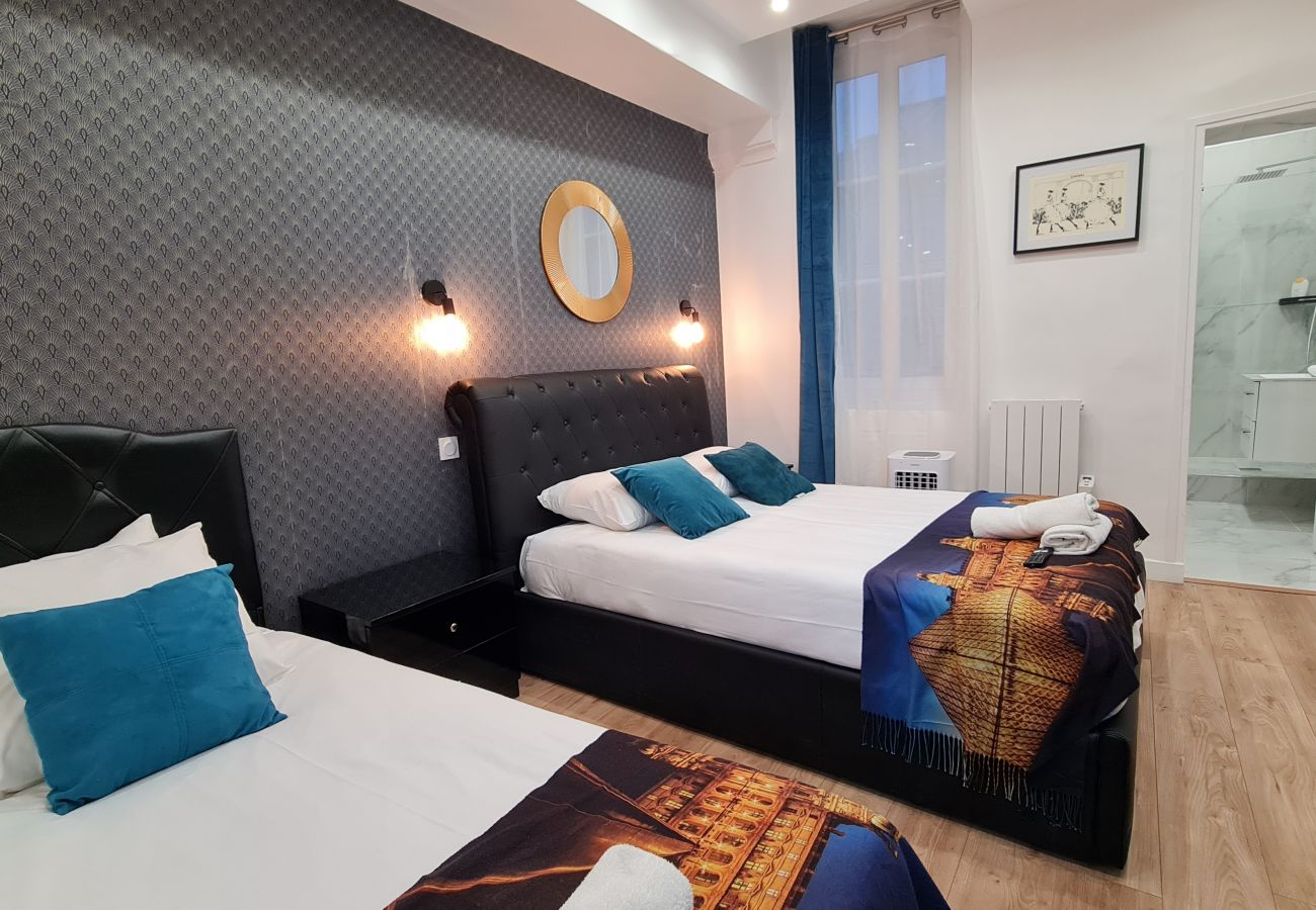 Appartamento a Parigi - 157 B - Chanel 210 Saint Denis
