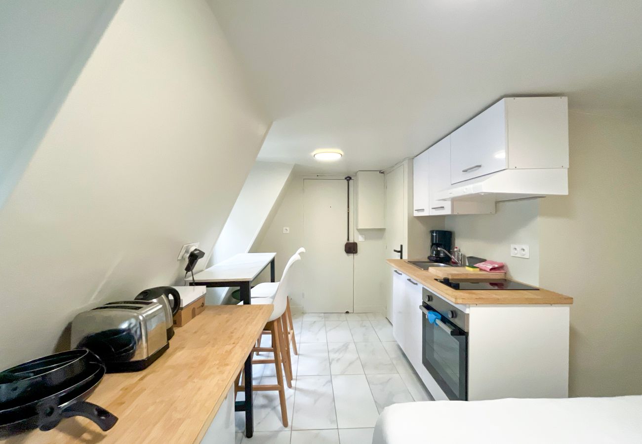 Studio a Parigi - 151 - Faubourg B6