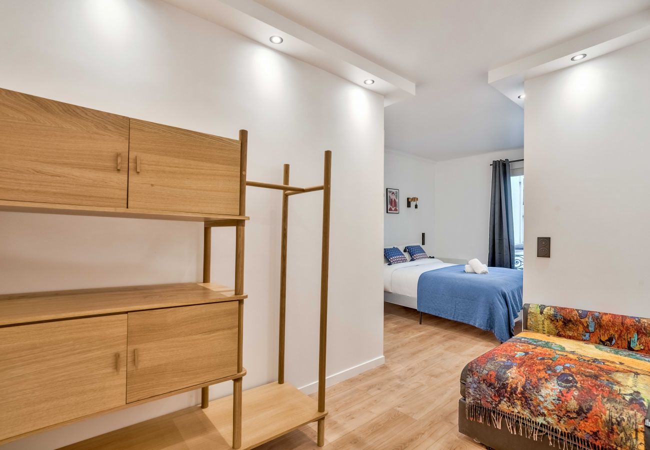 Appartement à Paris - 103 B- 21 Montmartre 4D