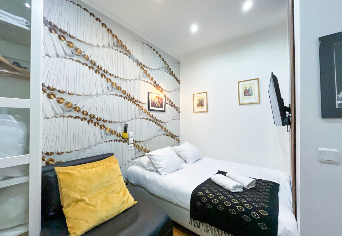 Appartement à Paris - 114 - Saint Denis Couture