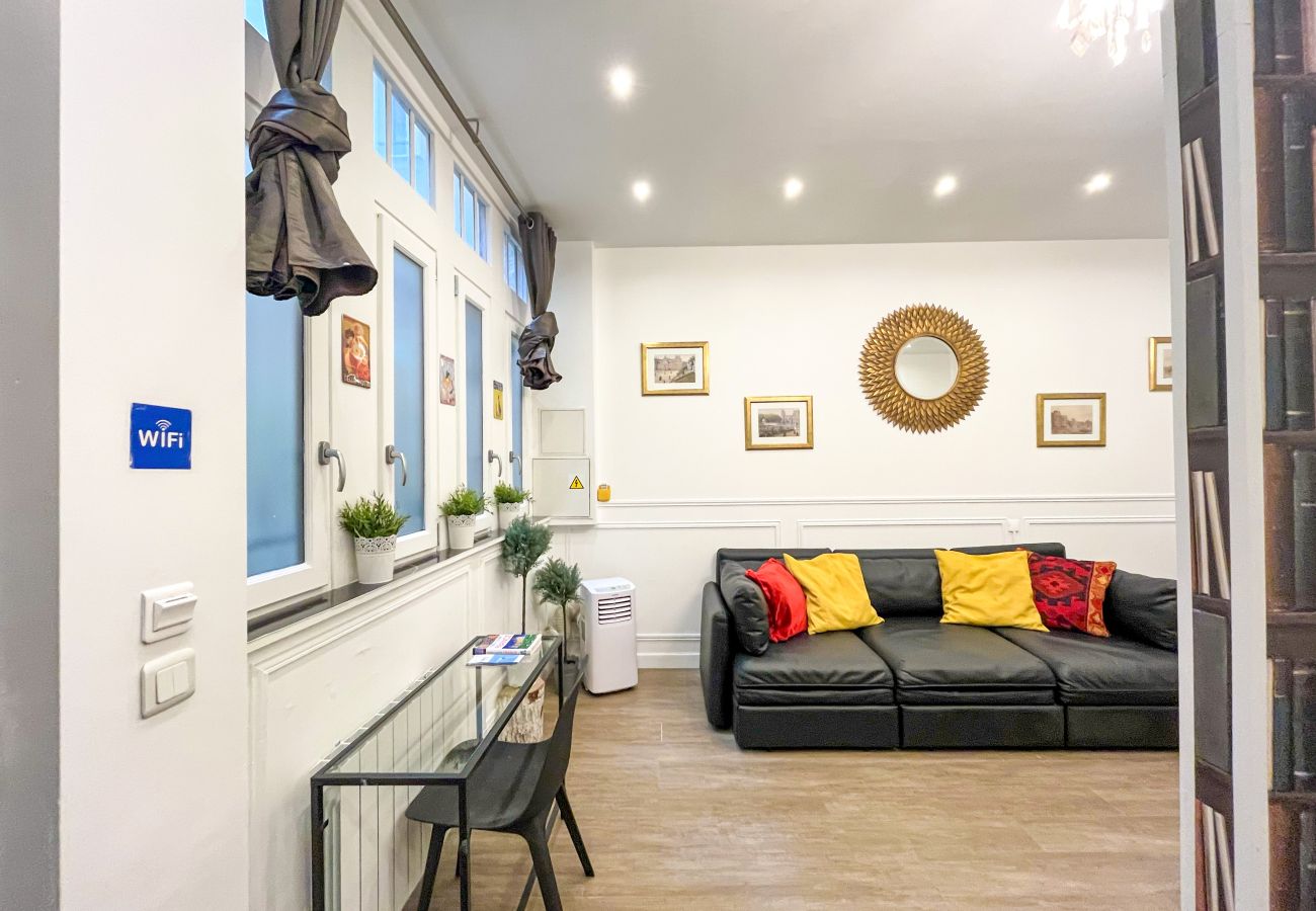 Appartement à Paris - 101 B - Maire