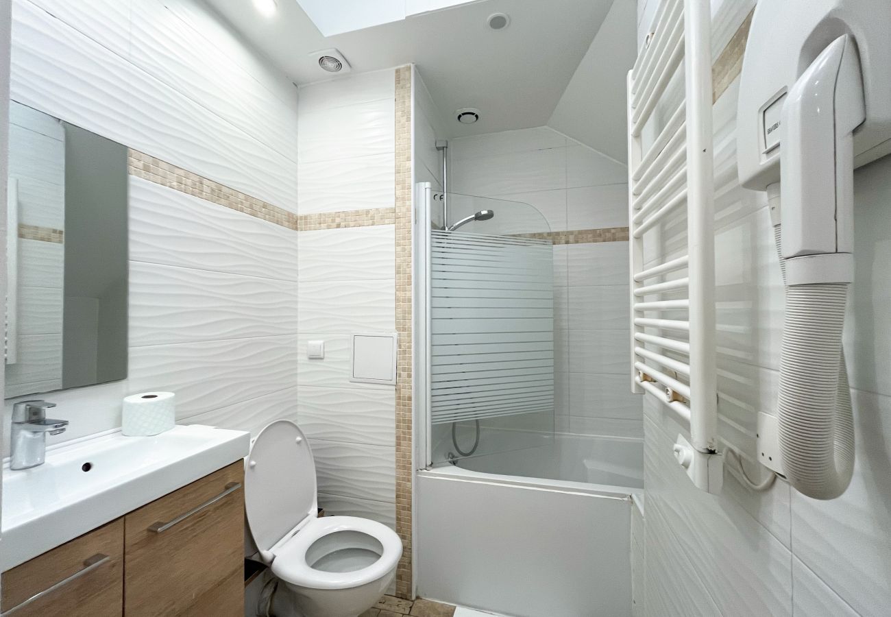 Appartement à Paris - 101 B - Maire