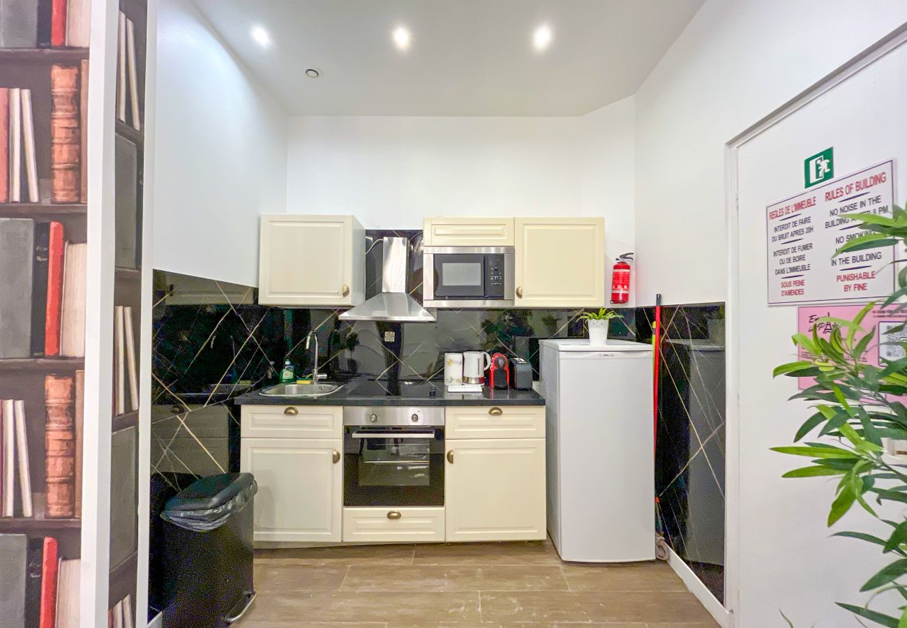 Appartement à Paris - 101 B - Maire