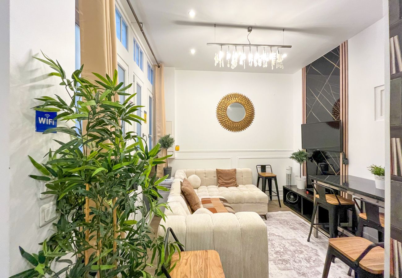 Appartement à Paris - 101 B - Maire