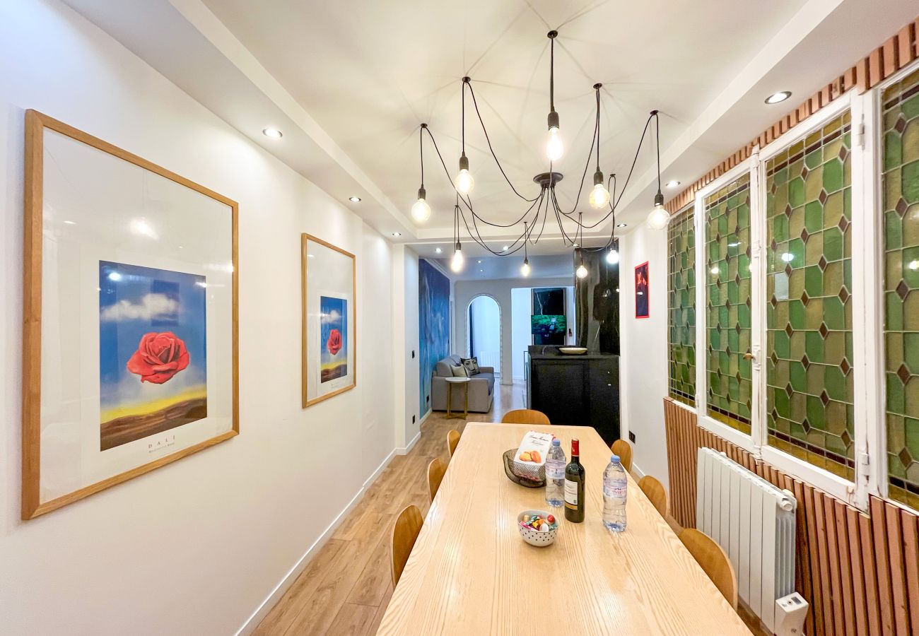 Appartement à Paris - 105 A- 112 Richelieu 4D