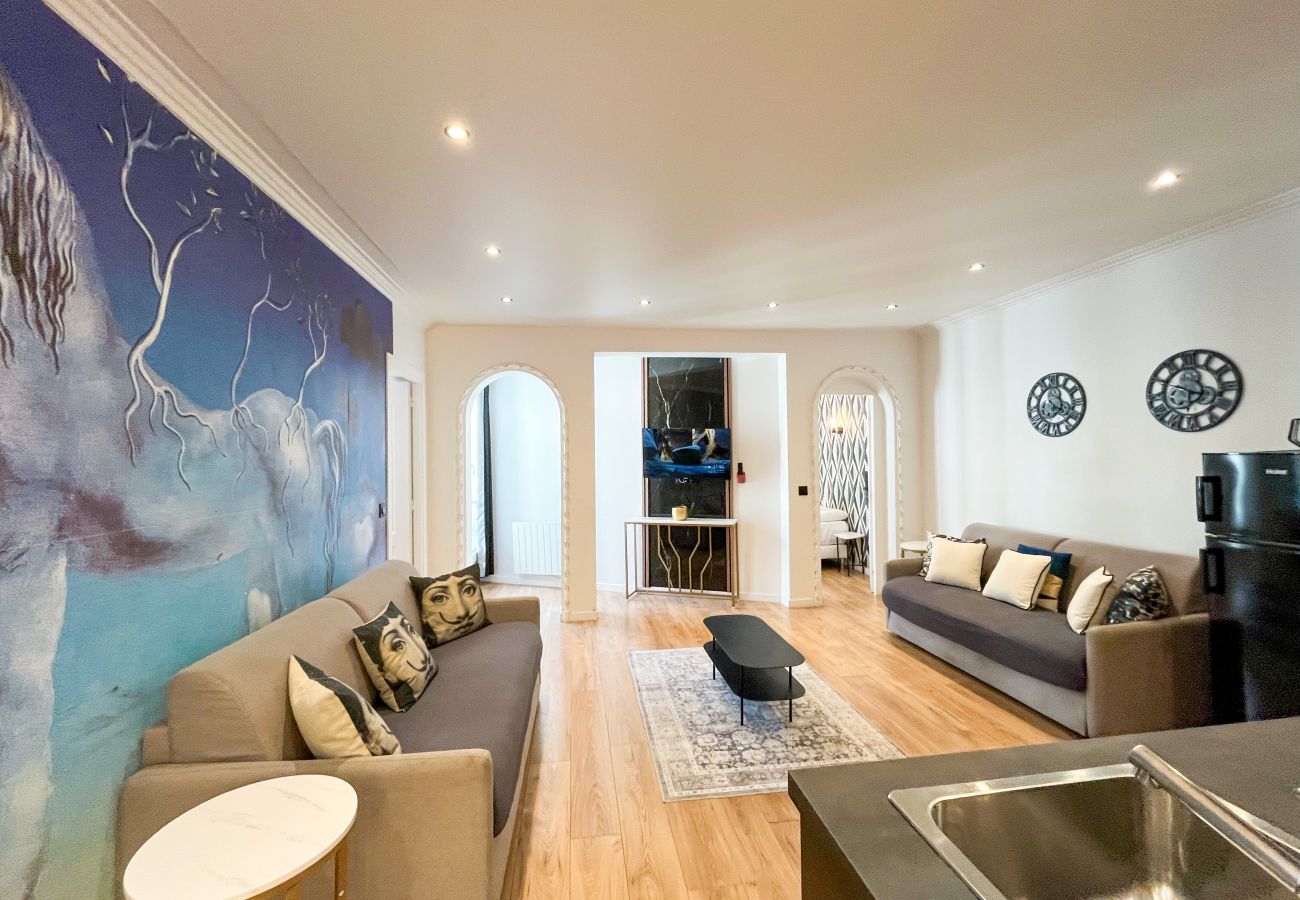Appartement à Paris - 105 A- 112 Richelieu 4D