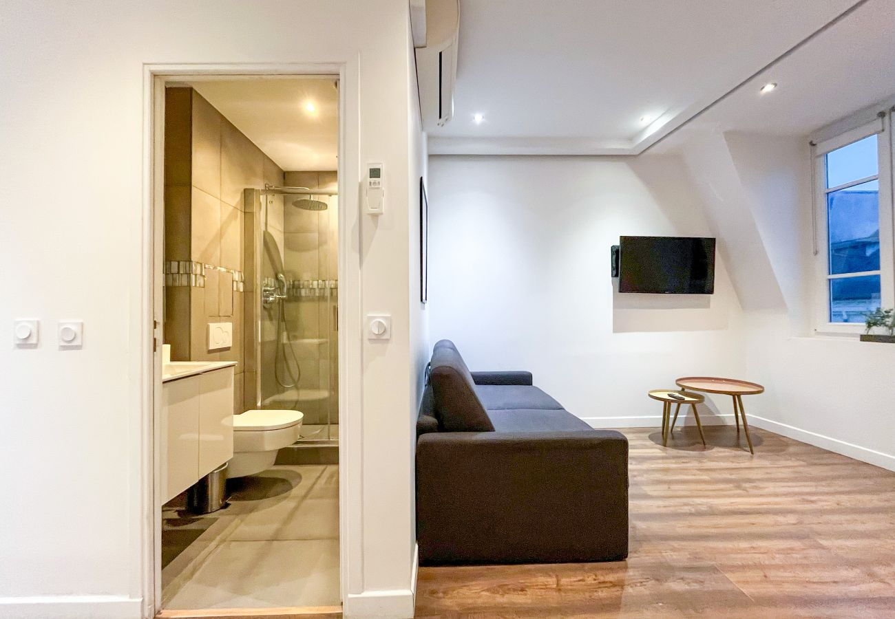 Studio à Paris - 211 - 249 Saint Denis