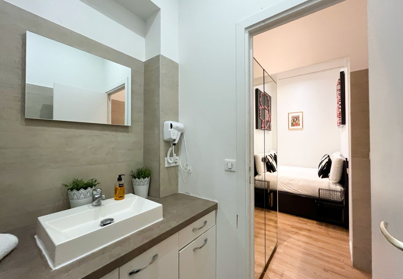 Apartamento em Paris - 90 - Lagerfeld