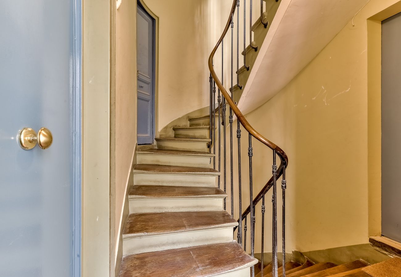 Apartamento em Paris - 93 - Nazareth
